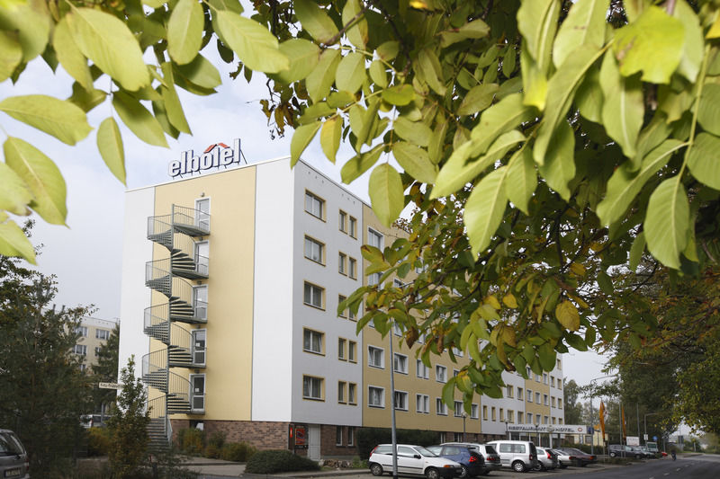 Elbotel Rostock By Centro Exterior photo